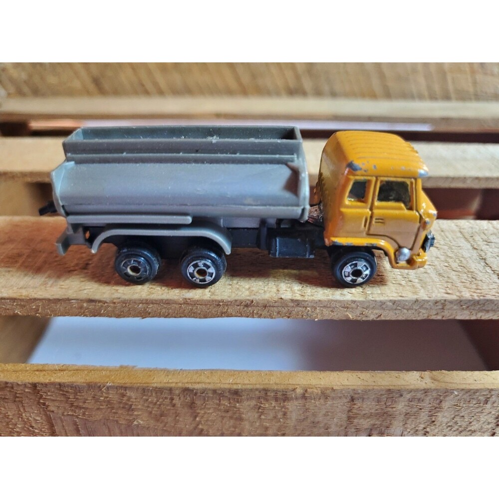 Zylmex Yellow Cement Mixer P309 Hong Kong Tanker